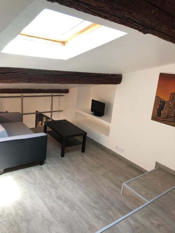 Appartement En Centre Ville Hyères Zewnętrze zdjęcie